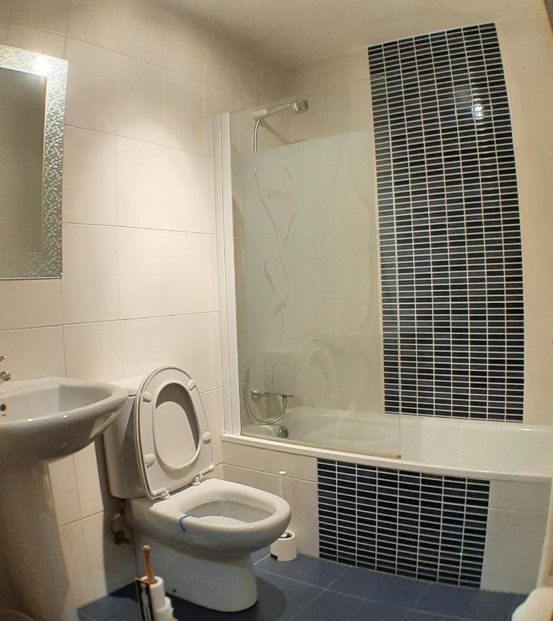 Cozy & Quiet Apartment. Sada Kültér fotó